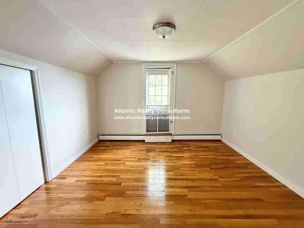 159 Winsor Ave #3 - Photo 7 of 11