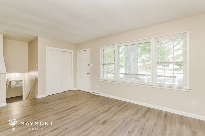 2425 New Orleans St - Photo 6 of 12