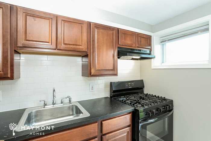 4334 Greenhill Ave - Photo 4 of 15