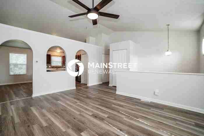 3253 Saint Bernard Cir - Photo 5 of 19