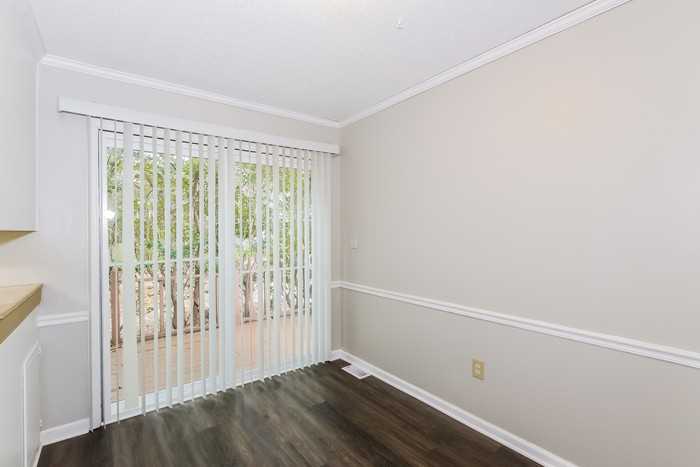 3533 Andover Dr - Photo 5 of 12