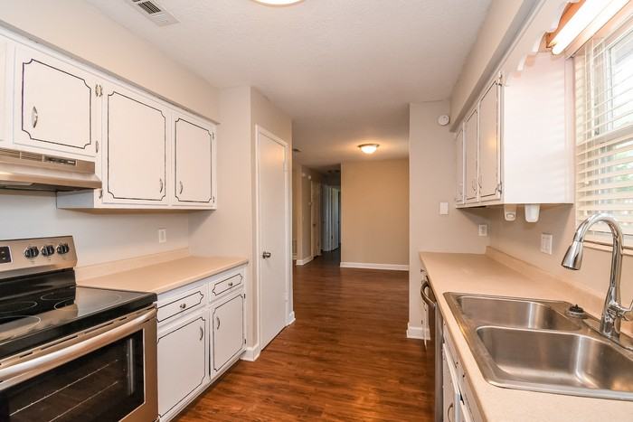 3081 Loretto Rd - Photo 7 of 13