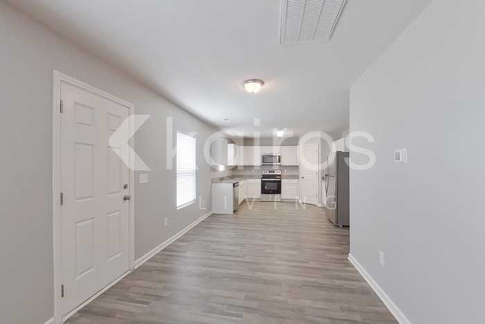 2650 Leo Ln - Photo 7 of 29