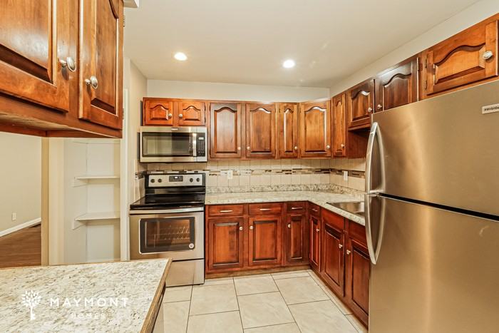 400 N Ponca Dr - Photo 5 of 12