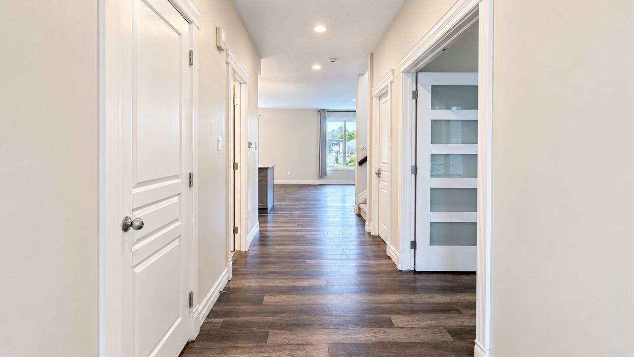 9626 75 Ave Nw - Photo 2 of 19