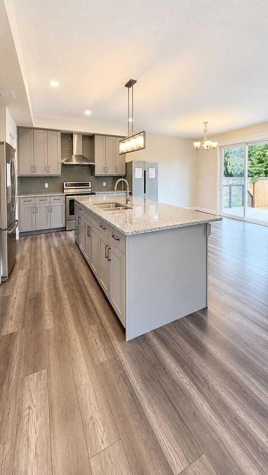 9626 75 Ave Nw - Photo 3 of 19