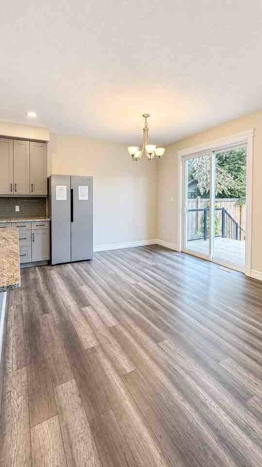 9626 75 Ave Nw - Photo 4 of 19