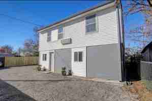 featured image of 706 N Greenwood Ext Apt B #B