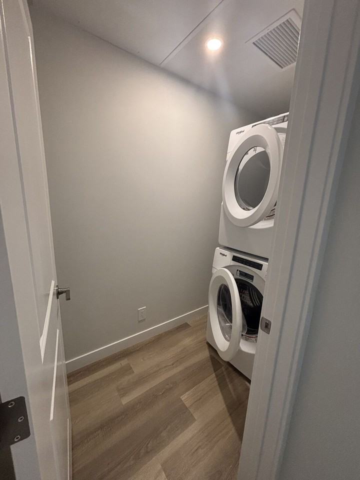 1400 10 Ave Sw - Photo 3 of 7