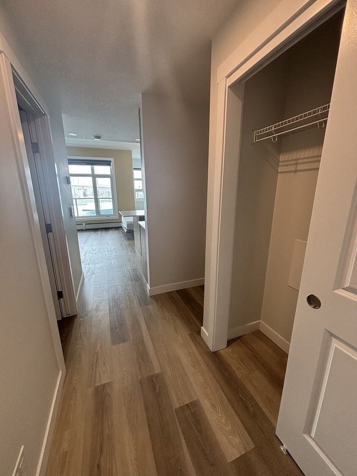 1400 10 Ave Sw - Photo 5 of 7