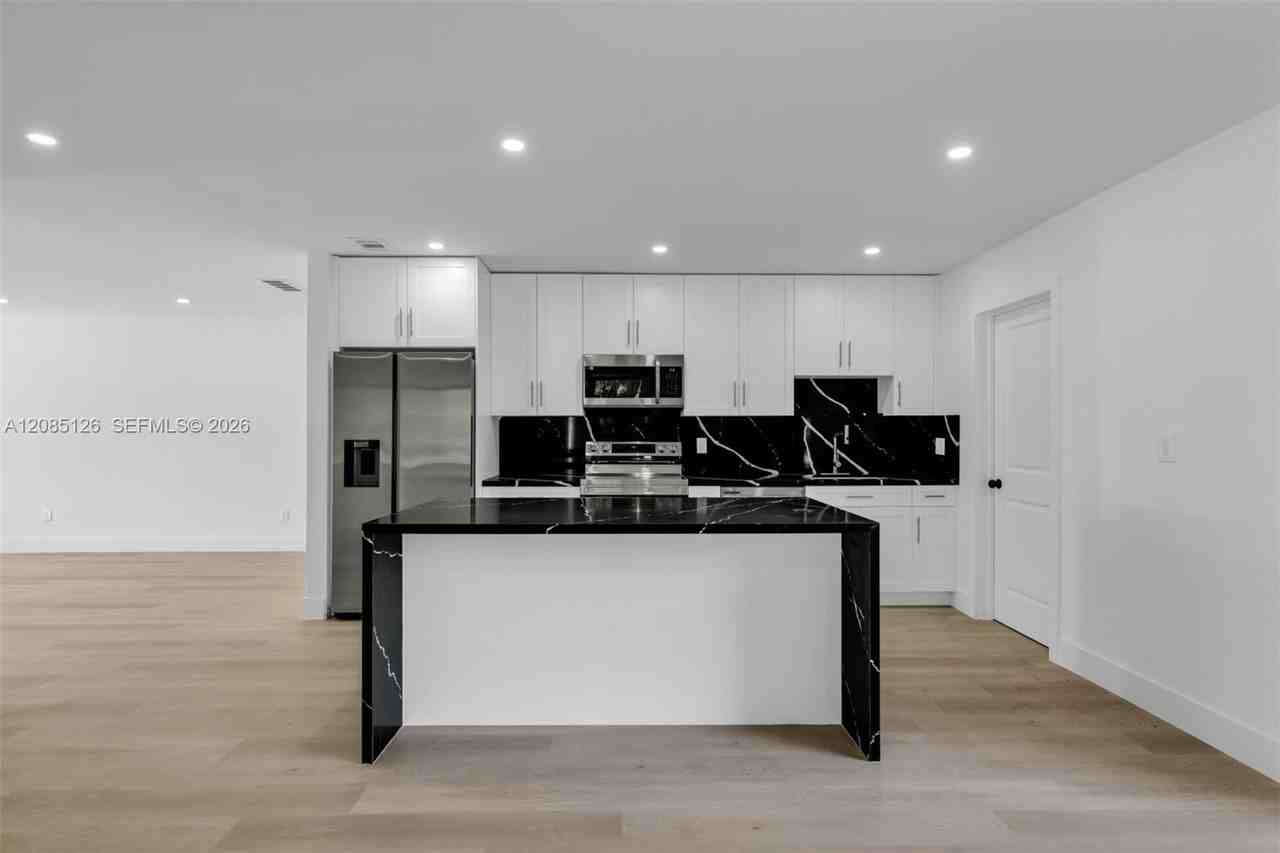 1597 Ne 143rd St #NA - Photo 4 of 25