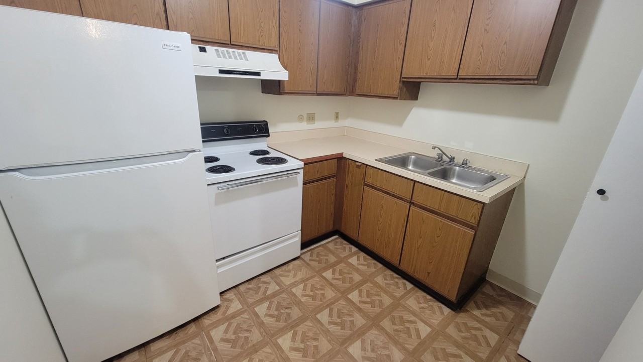 430 Sumner St #301AB - Photo 3 of 6