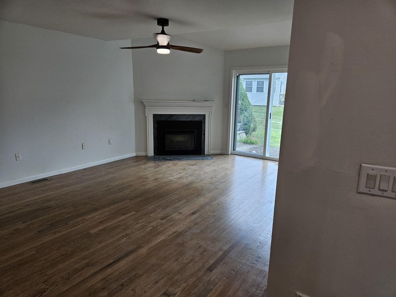 3024 Grey Cliff Way #3024 - Photo 3 of 8