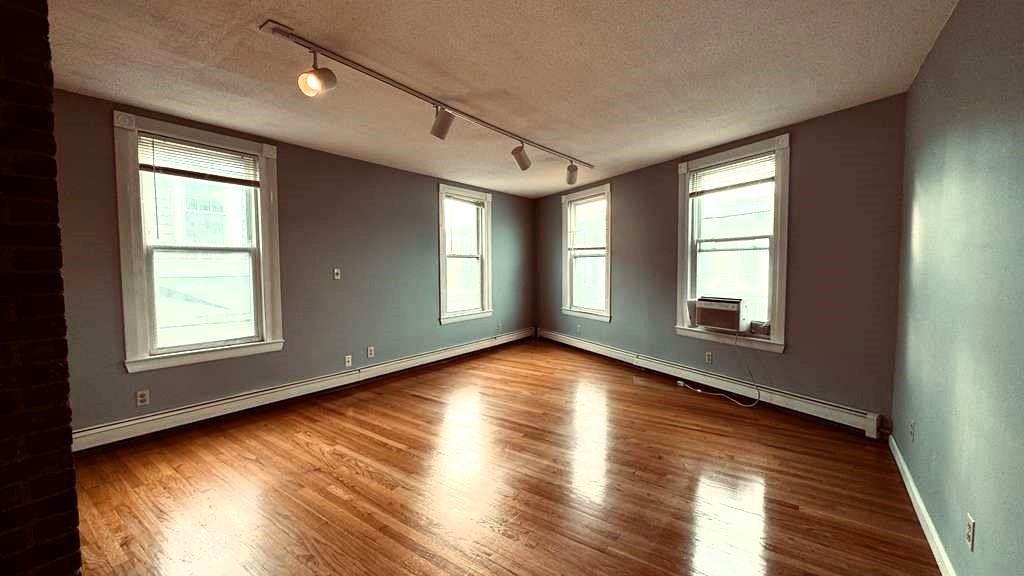 62 River St #3 - Photo 4 of 19