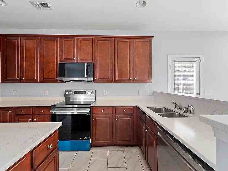 416 Forest Hills Rd #NA - Photo 6 of 21