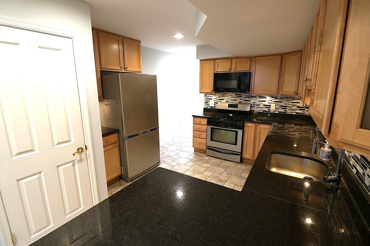 316 S Duncan St #316 - Photo 5 of 19