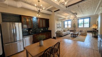 featured image of 11 N School St