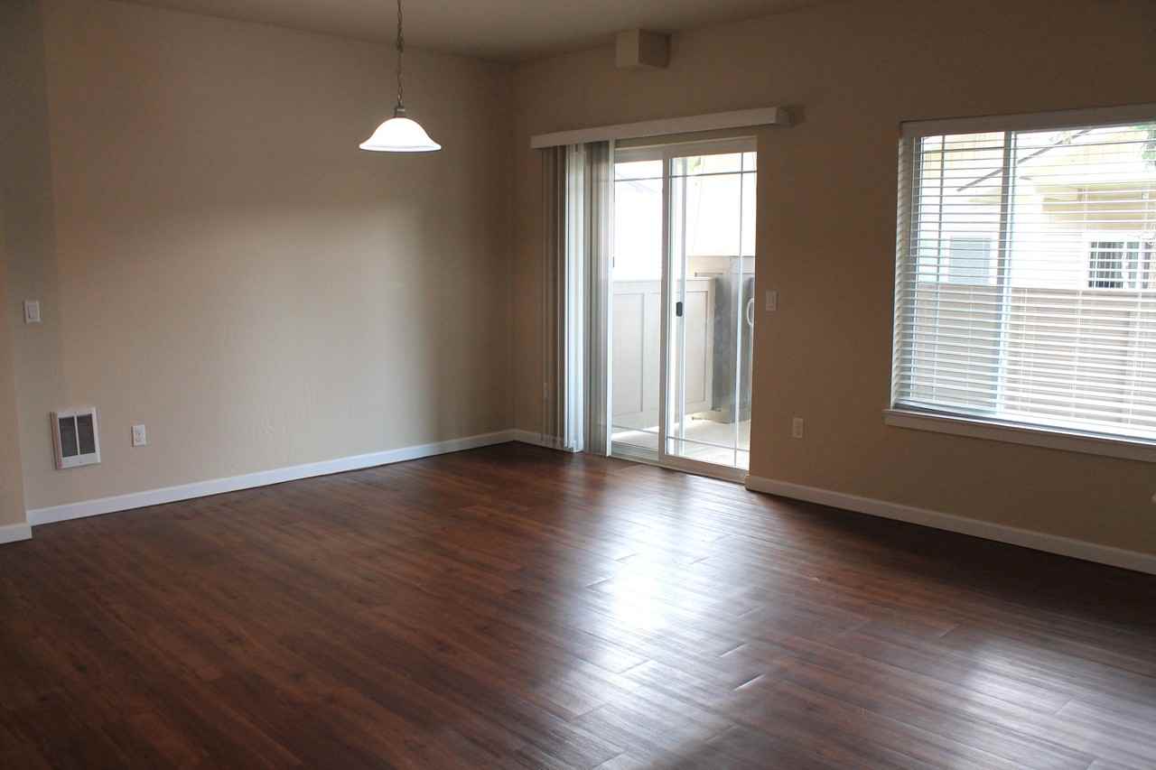 1065 W Rustic Lodge Dr #206 - Photo 3 of 12
