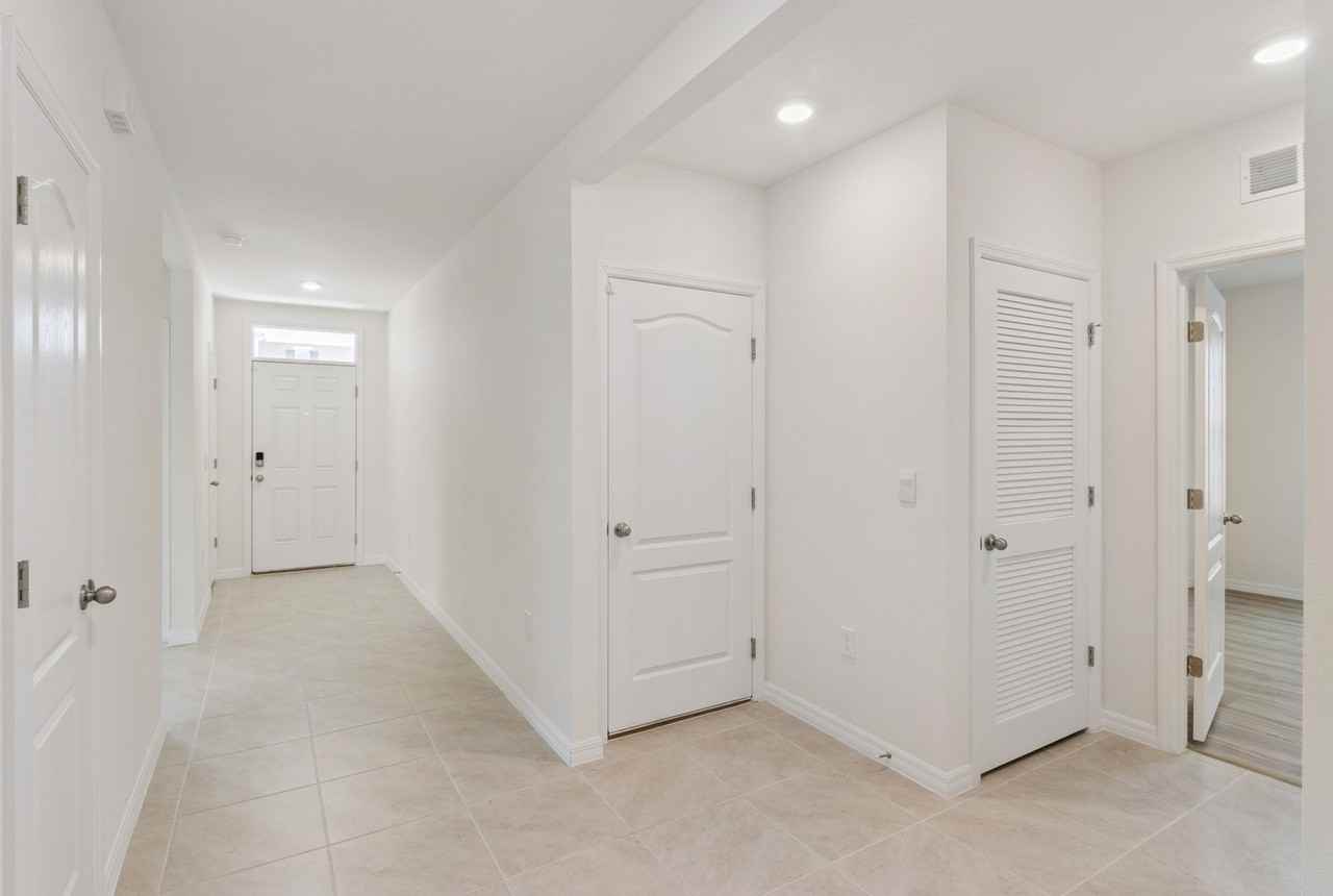 2806 Jamaica Way #NA - Photo 4 of 24