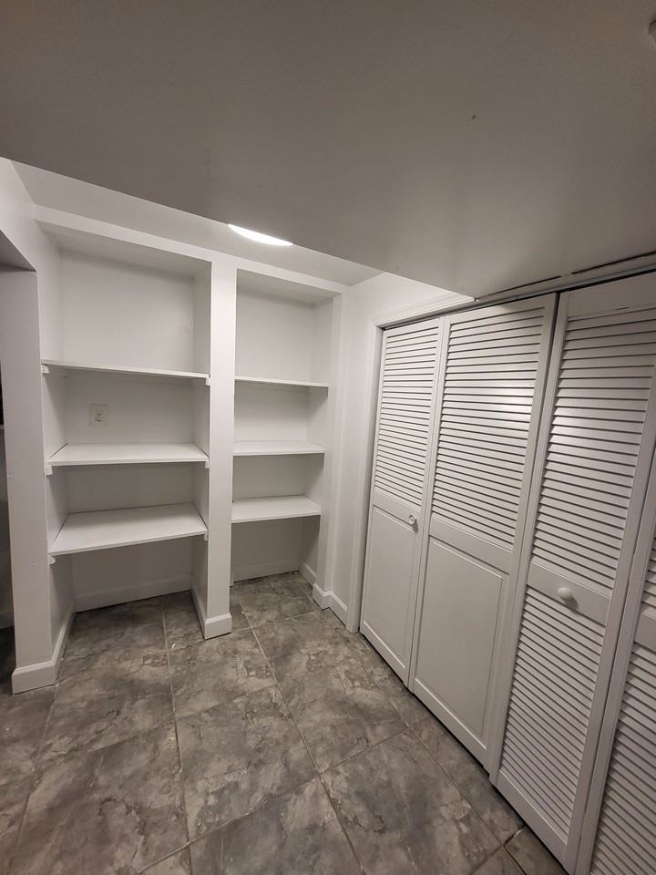 120 White Oak Ter #1