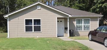 featured image of 909 W Love St #NA