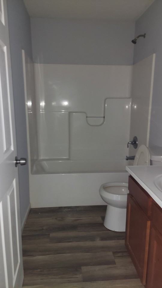 909 W Love St #NA - Photo 3 of 9
