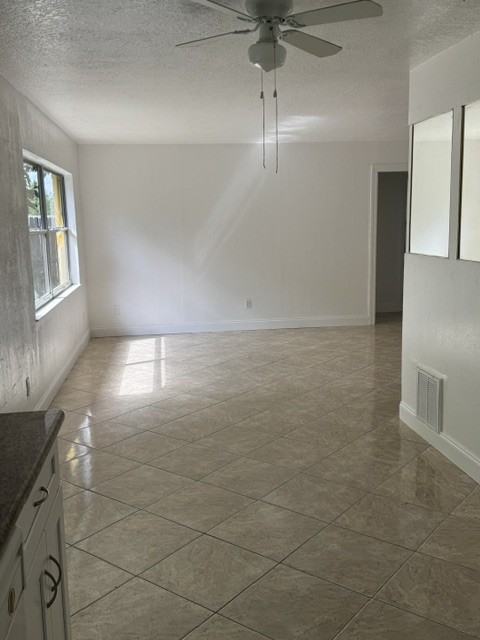 2102 Las Palmas Cir #NA - Photo 6 of 13