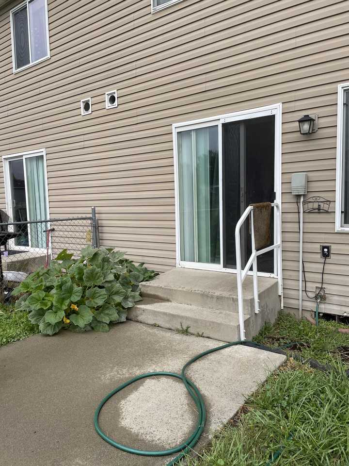 1610 E Coeur D Alene Ave #B - Photo 4 of 13