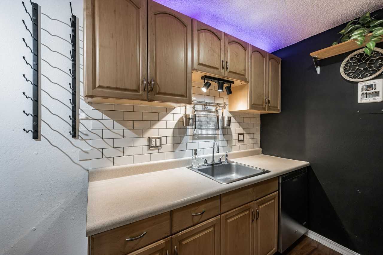 3250 Oneal Cir #C10 - Photo 5 of 14