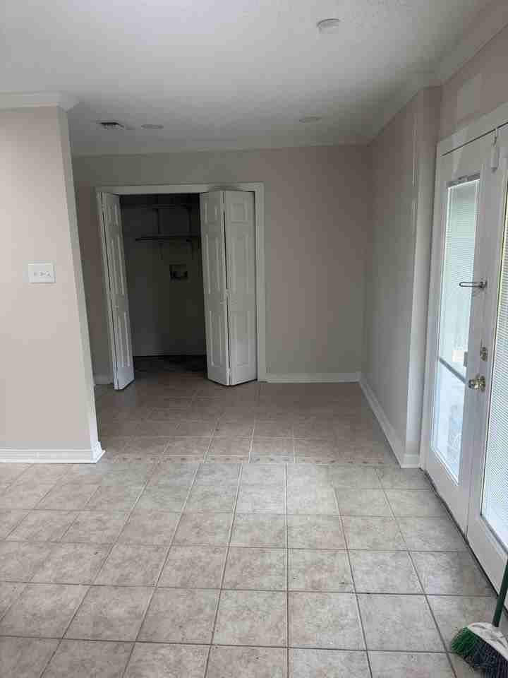 932 Ronson Dr #NA - Photo 5 of 14