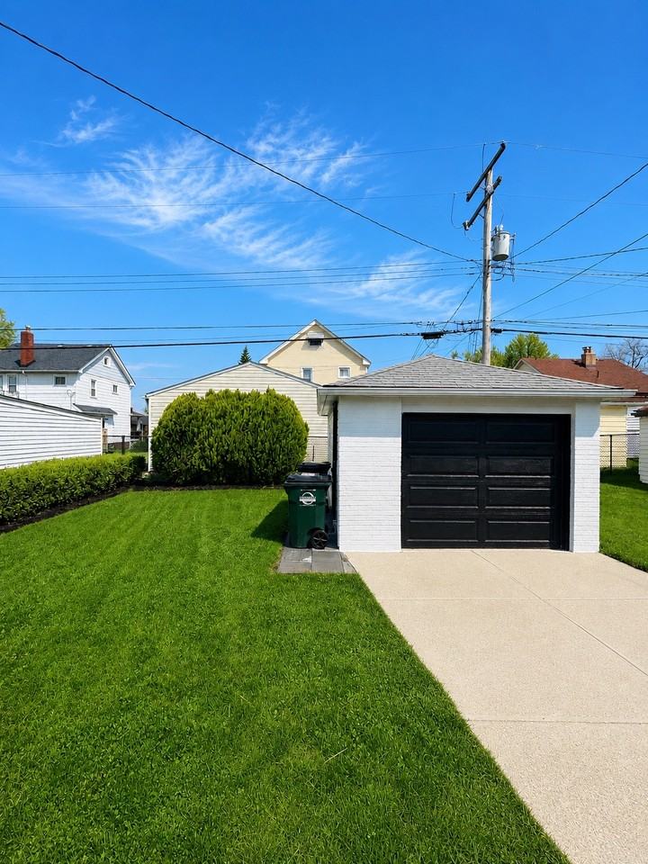 3326 Marioncliff Dr #NA - Photo 6 of 17