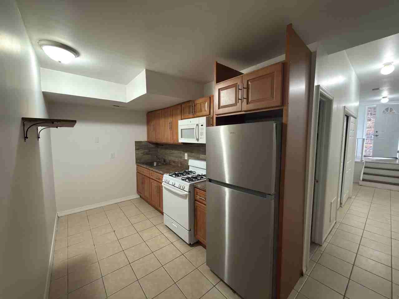46 Ludwig Ln #1 - Photo 5 of 8