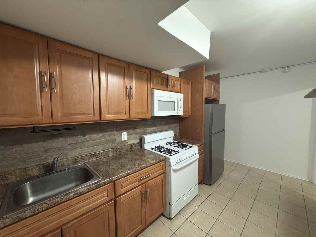 46 Ludwig Ln #1 - Photo 7 of 8