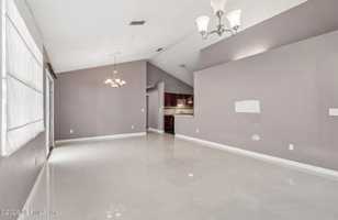 featured image of 5065 Knightsbridge Cir N #NA
