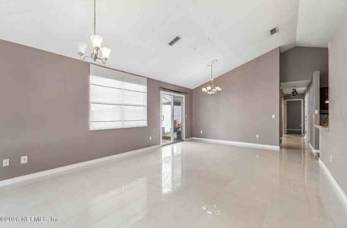 5065 Knightsbridge Cir N #NA - Photo 6 of 15
