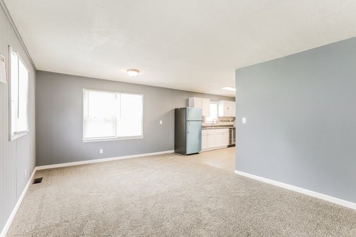 10608 E 28th St S - Photo 5 of 12