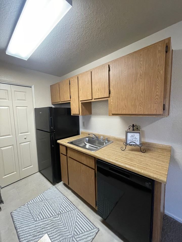 1900 Oakdale Rd #9 - Photo 2 of 13