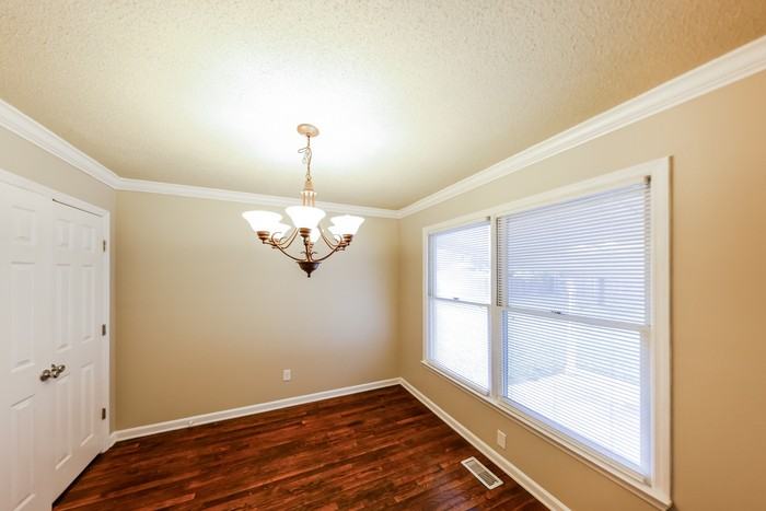 2410 Alexandria St Sw - Photo 6 of 13