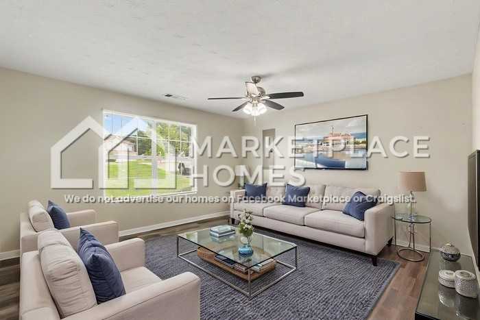 917 Carlton Pointe Ter - Photo 2 of 25