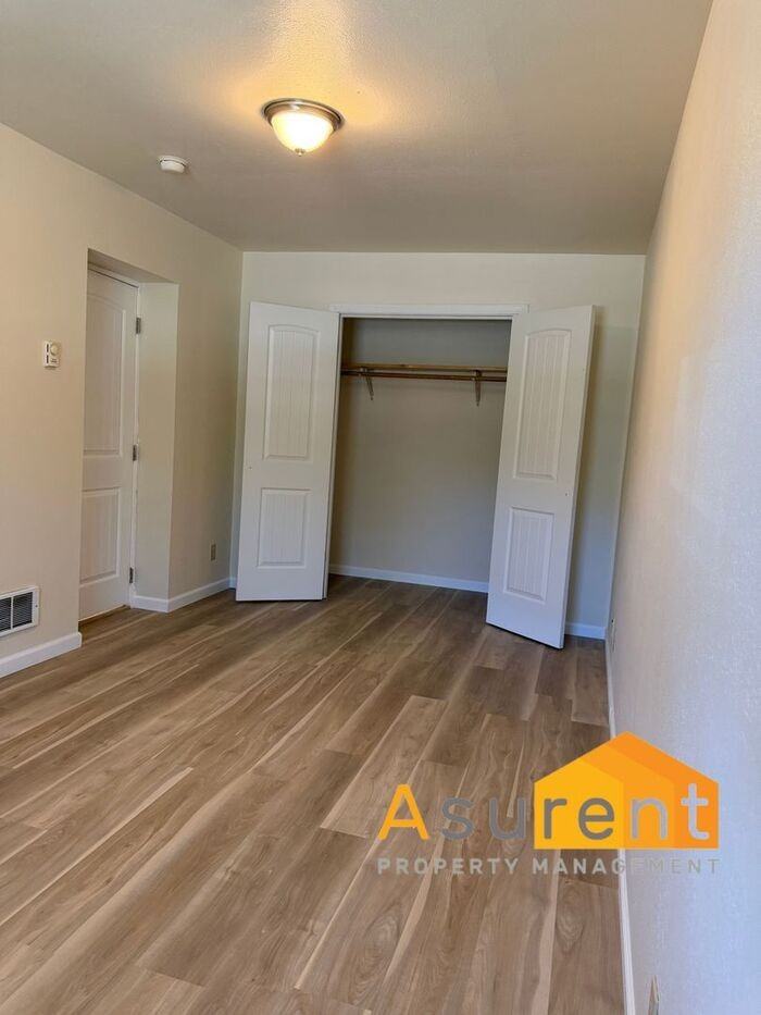 1848 Cloverlawn Dr - Photo 6 of 8