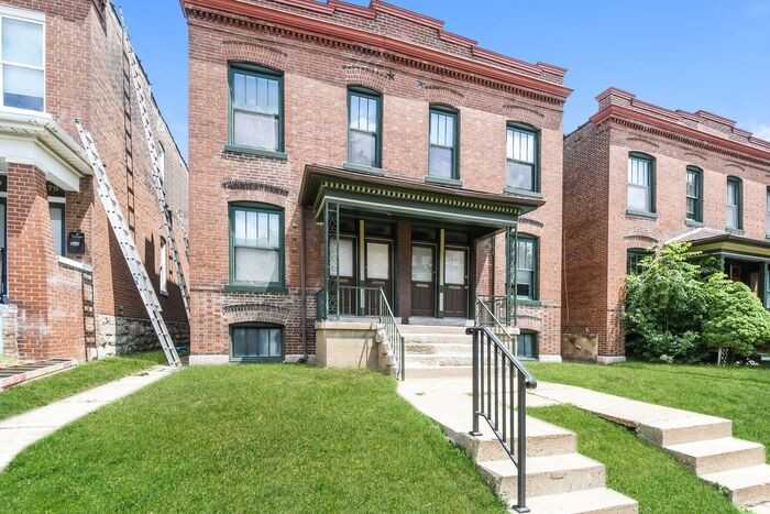 4175 Castleman Ave - Photo 4 of 15