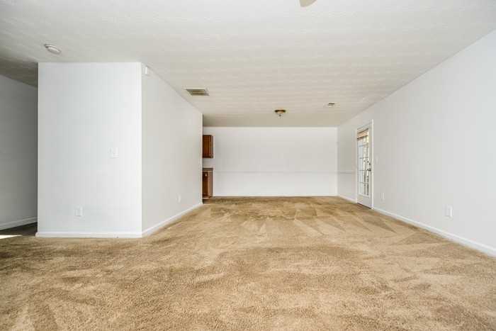 113 Addy Ln - Photo 3 of 16
