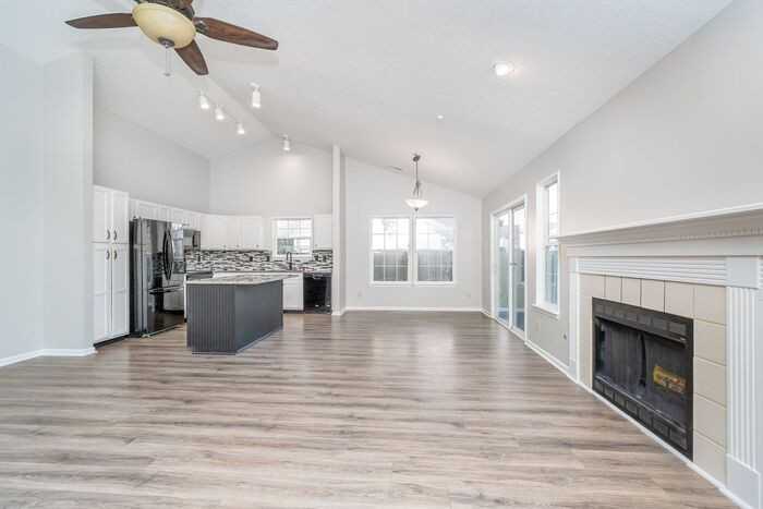 10419 Bristlecone Dr - Photo 7 of 25
