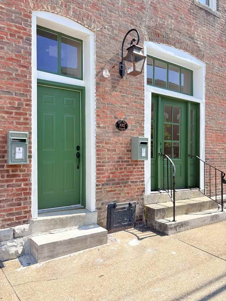 332 E 10th Ave #2