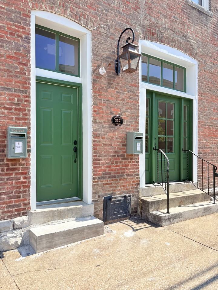 332 E 10th Ave #1