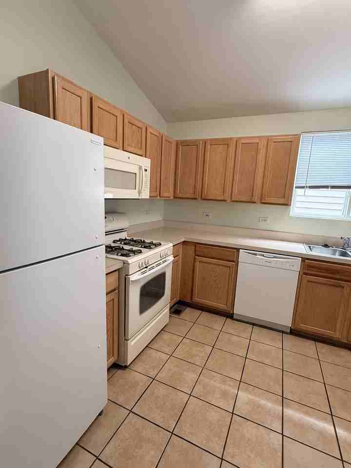 814 Symphony Dr #NA - Photo 3 of 6