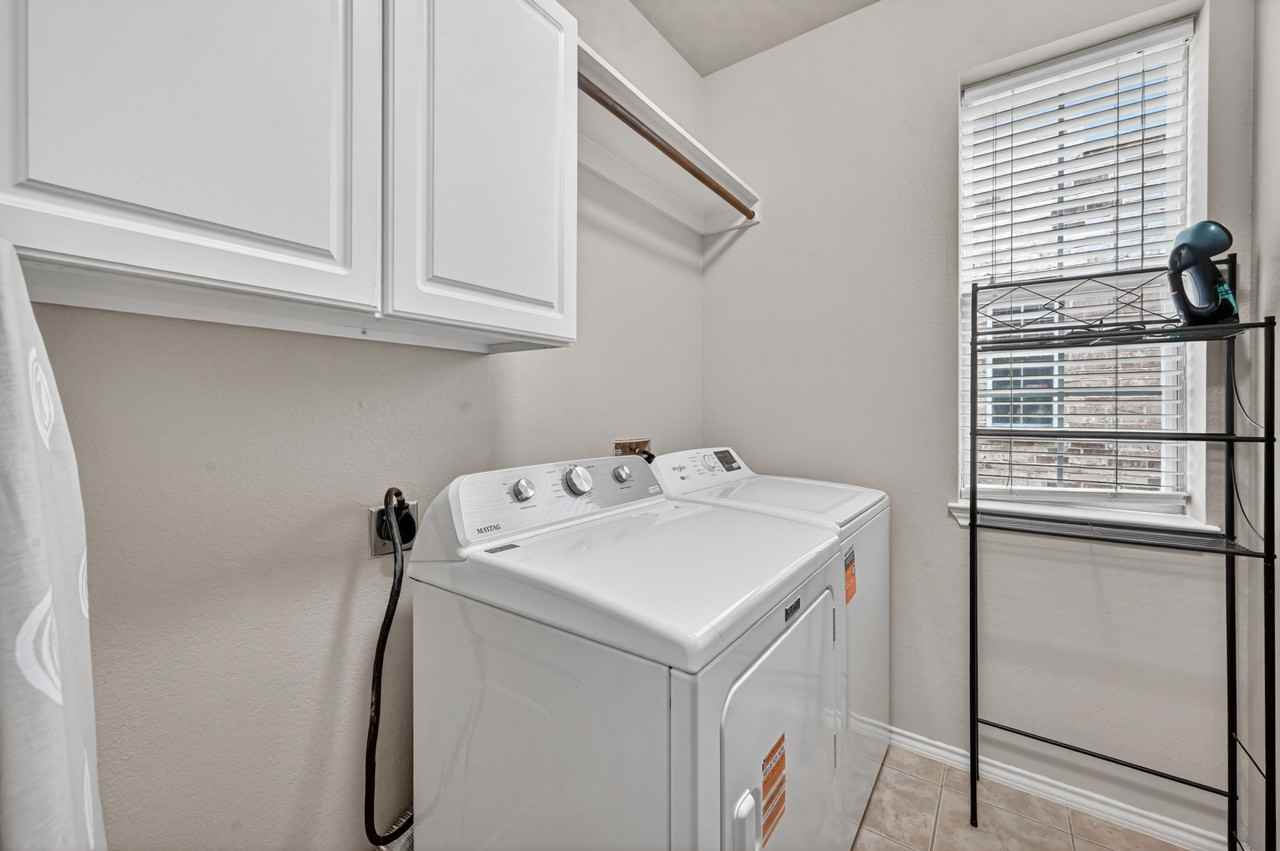 154-B Castleridge Dr #NA - Photo 5 of 10