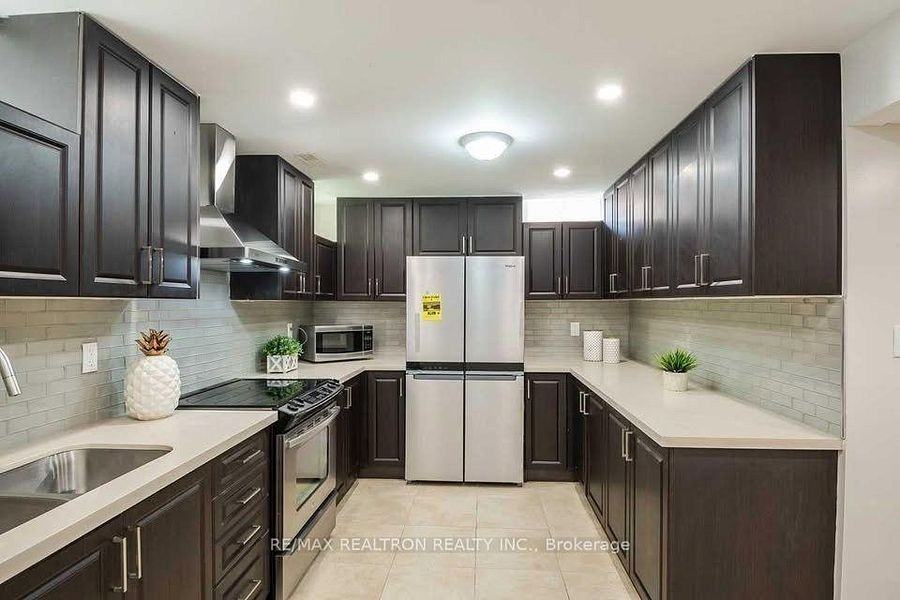 167 Rivers Edge Place - Photo 3 of 12