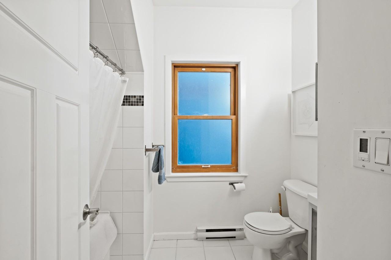 442 West 17th Avenue - Photo 2 of 32