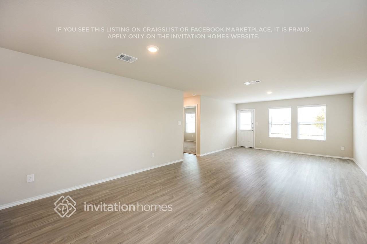 134 Pasadena Pl - Photo 4 of 17